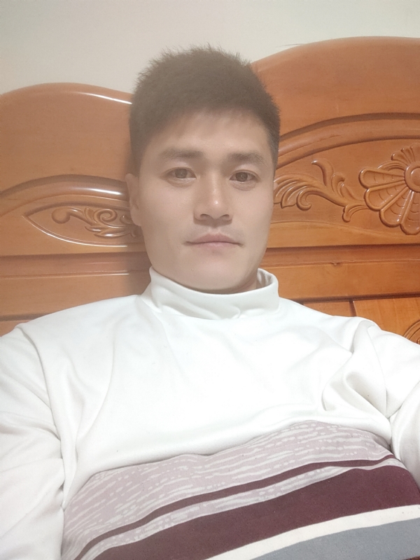 网球罗的第四张照片--宜春闪婚服务中心
